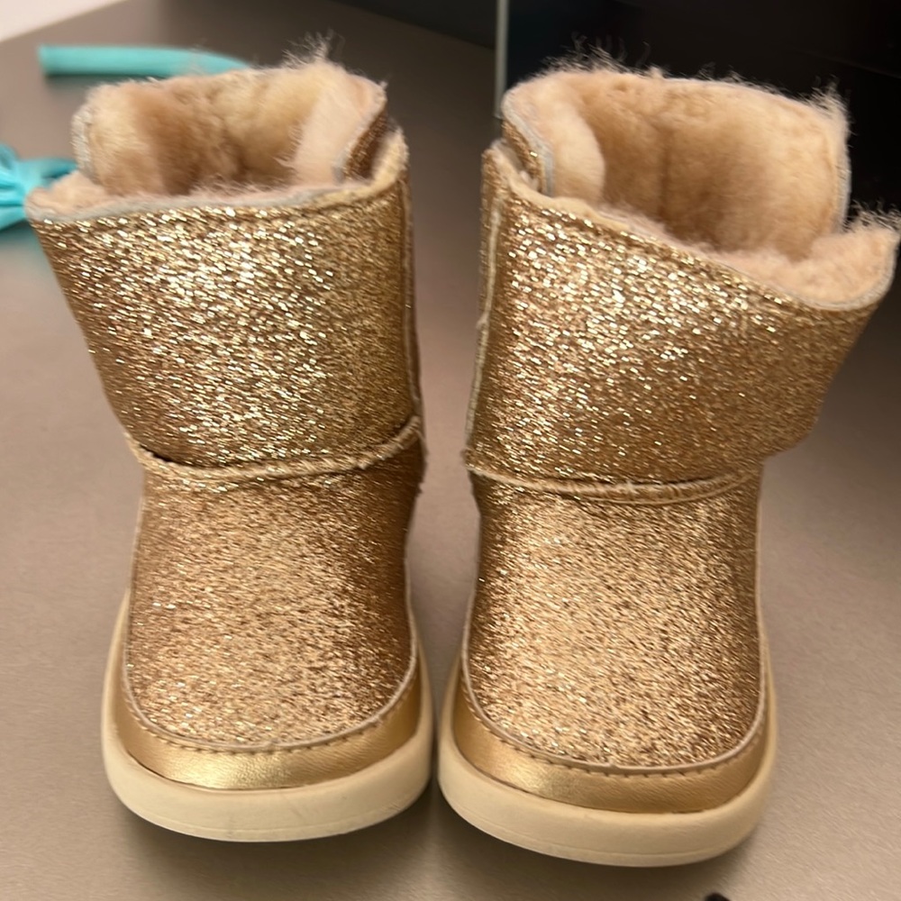Blinged out baby Uggs!